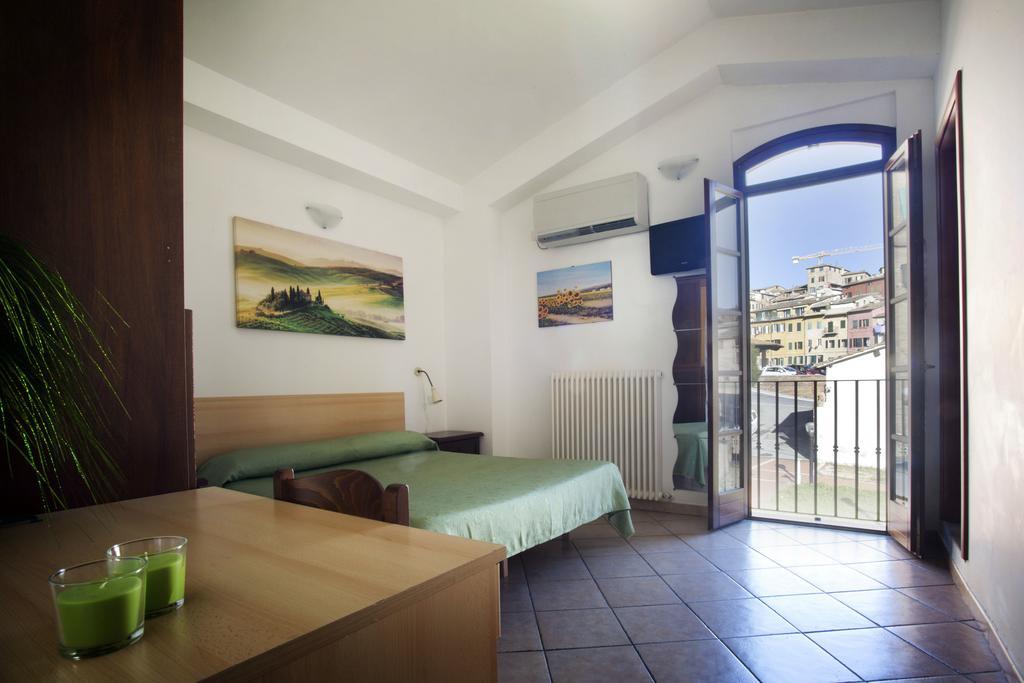 Soggiorno La Primula Siena Luaran gambar