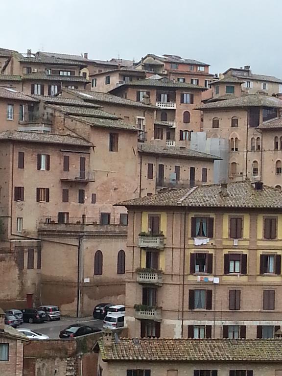 Soggiorno La Primula Siena Luaran gambar